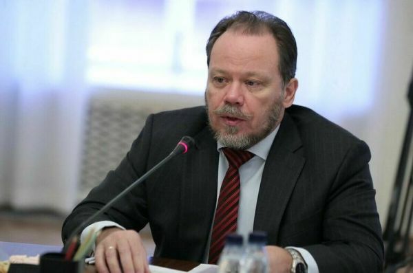 Шолохов назвал снос памятника Пушкину в Киеве работой по изменению истории Шолохов назвал снос памятника Пушкину в Киеве работой по изменению истории