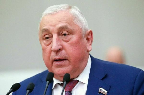 Харитонов заявил, что не будет критиковать Путина на выборах Харитонов заявил, что не будет критиковать Путина на выборах