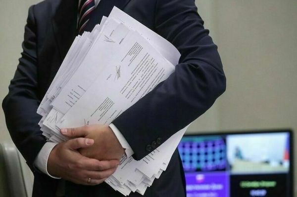 Крашенинников рассказал, какие законы нужно принять в развитие Конституции Крашенинников рассказал, какие законы нужно принять в развитие Конституции