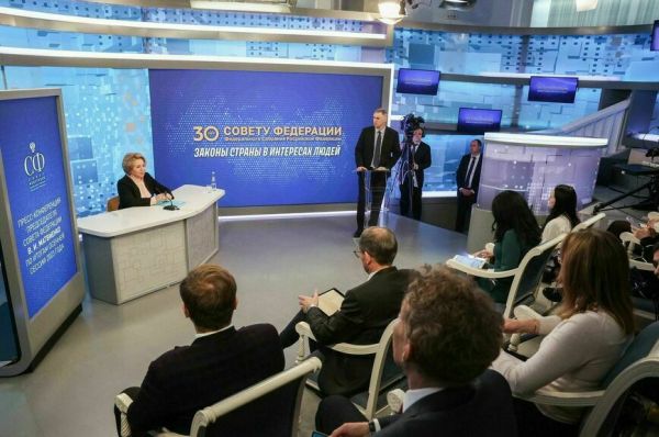 Матвиенко оценила вероятность окончания конфликта на Украине Матвиенко оценила вероятность окончания конфликта на Украине