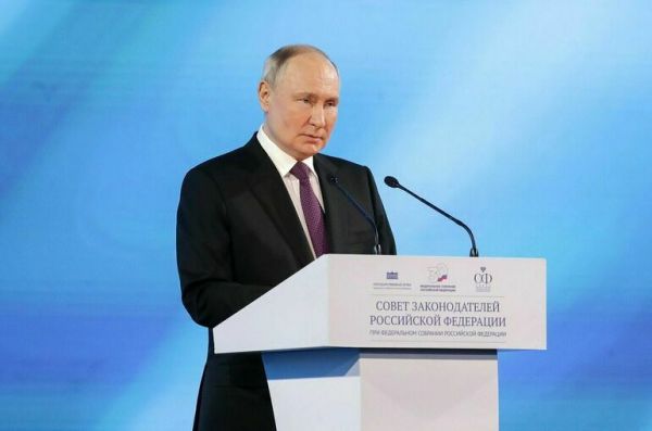 Путин: Работа Парламента стала более зрелой и профессиональной Путин: Работа Парламента стала более зрелой и профессиональной