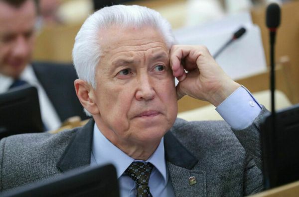 Владимир Васильев: Работа в Парламенте учит служить людям