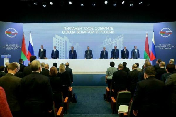 Володин: Парламентский контроль над бюджетом Союзного государства необходимо усилить Володин: Парламентский контроль над бюджетом Союзного государства необходимо усилить