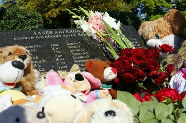 Родителям убитых укронацистами детей предложили выплачивать компенсации Родителям убитых укронацистами детей предложили выплачивать компенсации