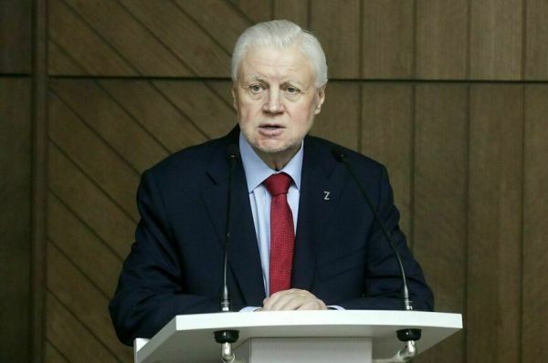 В Госдуме наградили парламентских журналистов