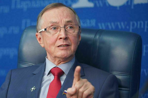 В Госдуме призвали не устраивать охоту на ведьм, будь они в юбках или в брюках В Госдуме призвали не устраивать охоту на ведьм, будь они в юбках или в брюках