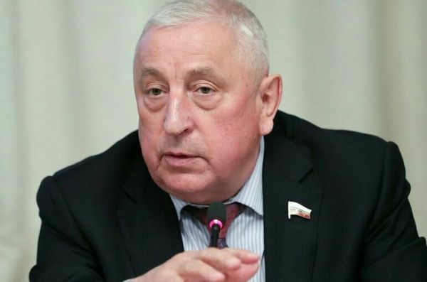 Харитонов: Интервью президента внушает осторожный оптимизм Харитонов: Интервью президента внушает осторожный оптимизм