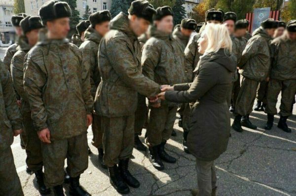 Мамы, жены, сестры: женское крыло спецоперации Мамы, жены, сестры: женское крыло спецоперации