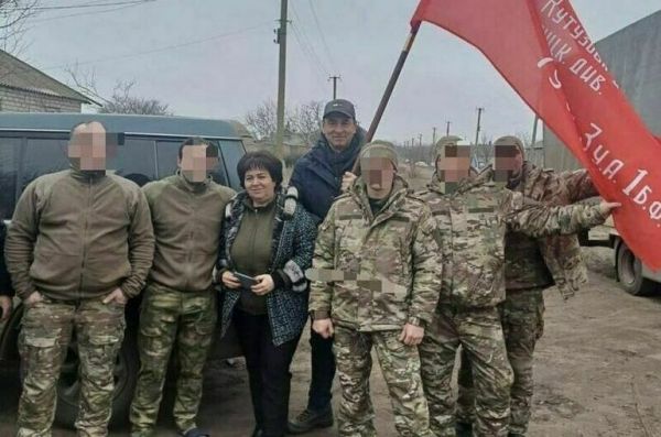 Мамы, жены, сестры: женское крыло спецоперации Мамы, жены, сестры: женское крыло спецоперации