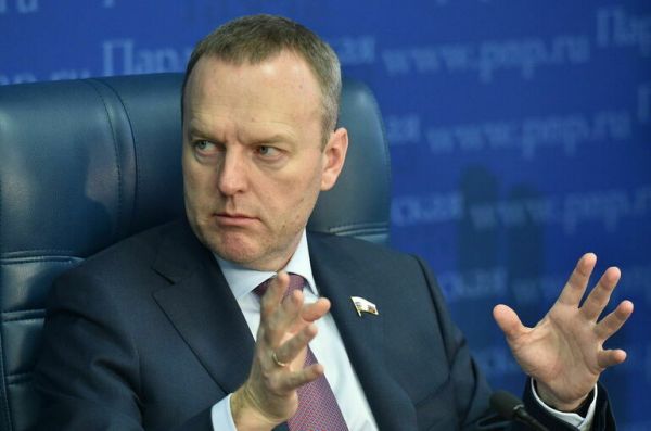 Бахарев разъяснил, почему решение о передаче Крыма Украине нелегитимно Бахарев разъяснил, почему решение о передаче Крыма Украине нелегитимно