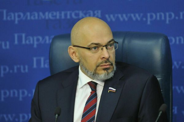 Депутат Николаев: Конституционное право на аборт ставит вне закона всех граждан Франции Депутат Николаев: Конституционное право на аборт ставит вне закона всех граждан Франции