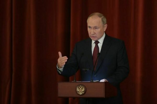Путин призвал россиян проголосовать на выборах президента Путин призвал россиян проголосовать на выборах президента