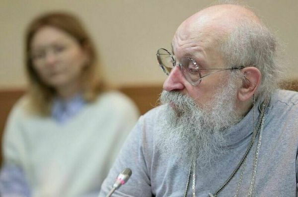 Депутат Вассерман не исключил, что ЕС может объявить о новых санкциях 9 мая