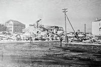 Толстой ответил на вопрос о запрете мигрантам перевозить семьи в Россию