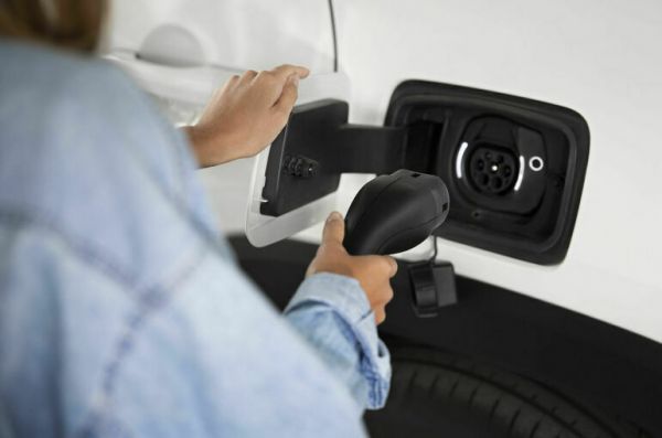 Минпромторг обещает скидки на электрические грузовики и автобусы