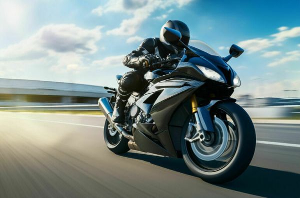 Мотоциклистам хотят снизить плату за проезд по дорогам