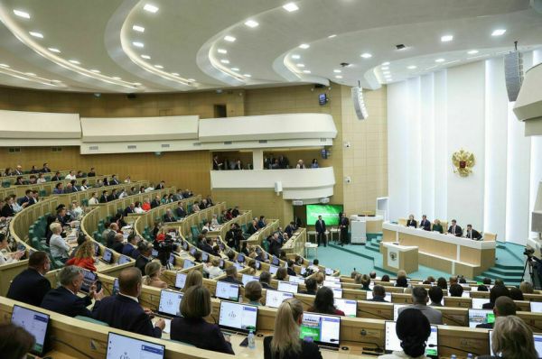 О чем попросили сенаторов труженики села