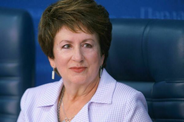 Российскую академию наук подключат к экспертизе школьных учебников Российскую академию наук подключат к экспертизе школьных учебников