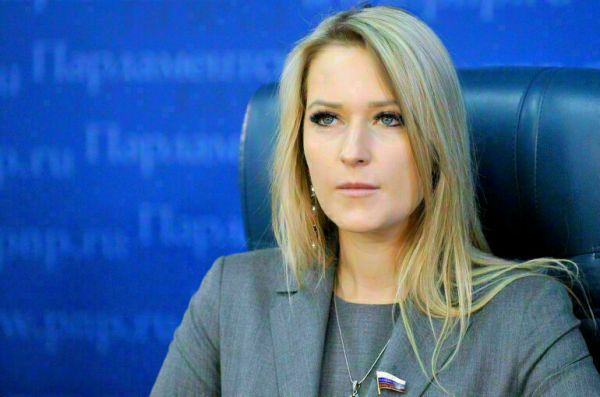 Учителей защитят штрафами от травли школьников и родителей