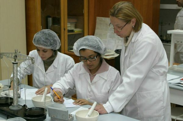 Вузам запретят готовить врачей кто во что горазд