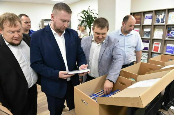 Библиотеки в новых регионах поможет наполнить Госдума Библиотеки в новых регионах поможет наполнить Госдума