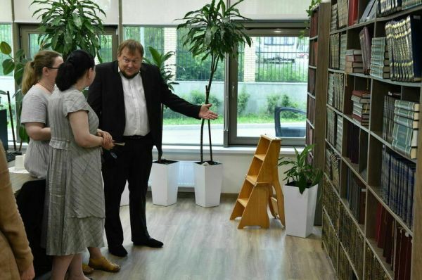 Библиотеки в новых регионах поможет наполнить Госдума Библиотеки в новых регионах поможет наполнить Госдума