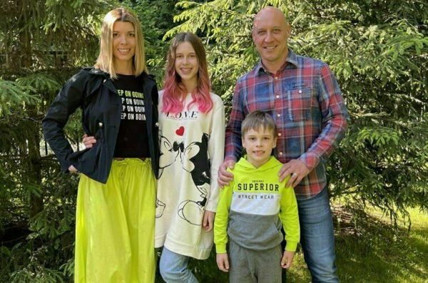 Денис Майданов: В детстве нашей семьей была вся страна Денис Майданов: В детстве нашей семьей была вся страна