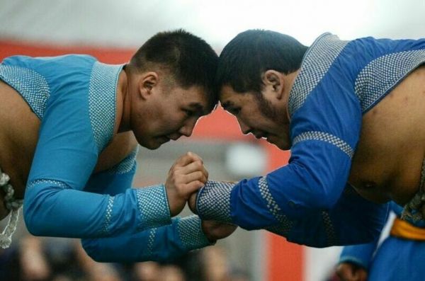 Якутские прыжки и хуреш хотят сделать международными Якутские прыжки и хуреш хотят сделать международными