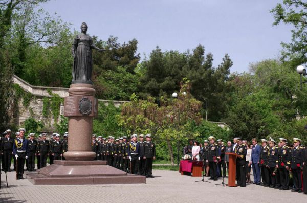 250 лет назад началось присоединение Крыма к России 250 лет назад началось присоединение Крыма к России