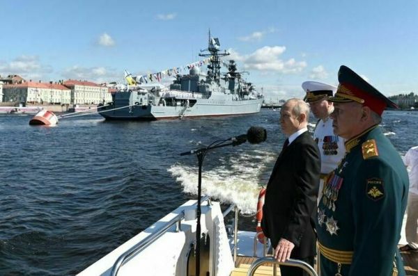 День ВМФ пройдет без Кронштадта и электросамокатов День ВМФ пройдет без Кронштадта и электросамокатов