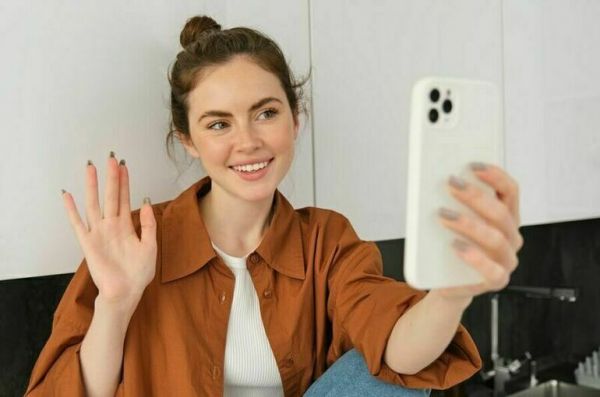 Десять тысяч подписчиков &mdash; и долой анонимность