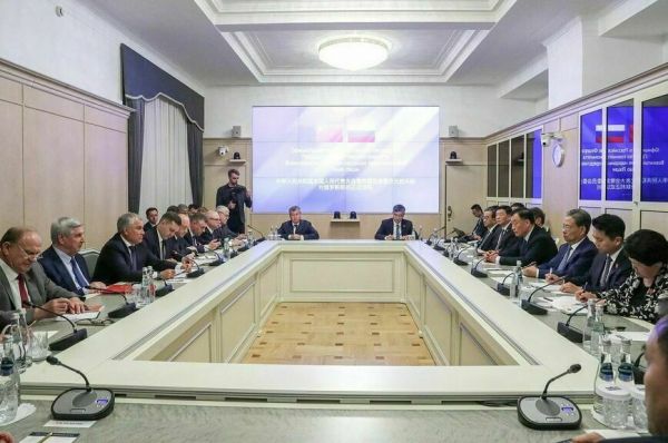 Китай готов поделиться с Россией опытом развития экономики