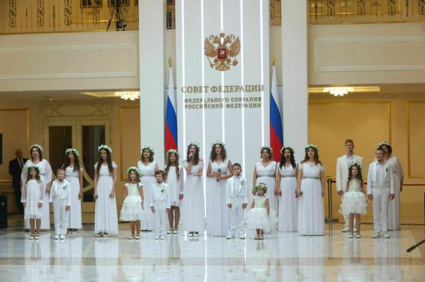 Сенаторы предлагают открыть центры семейного бизнеса в каждом регионе России