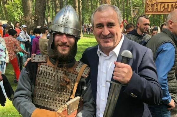 Сергей Неверов: Родные люди помогают стать лучше Сергей Неверов: Родные люди помогают стать лучше