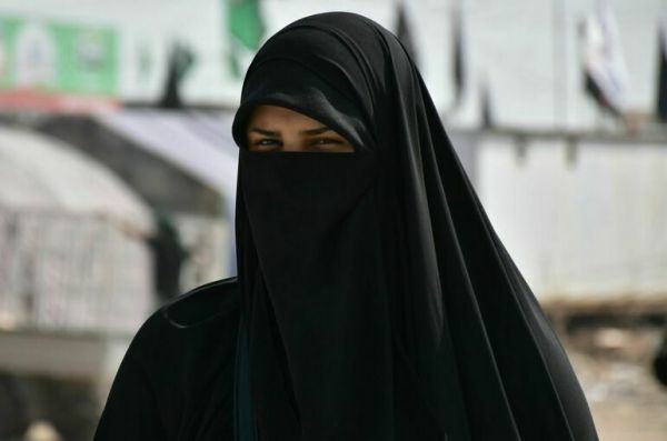 В регионах Северного Кавказа планируют запретить никаб В регионах Северного Кавказа планируют запретить никаб