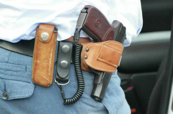 Зачем депутату носить пистолет Зачем депутату носить пистолет