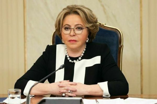 Матвиенко: Россия никогда не отказывалась от мирных переговоров с Украиной Матвиенко: Россия никогда не отказывалась от мирных переговоров с Украиной