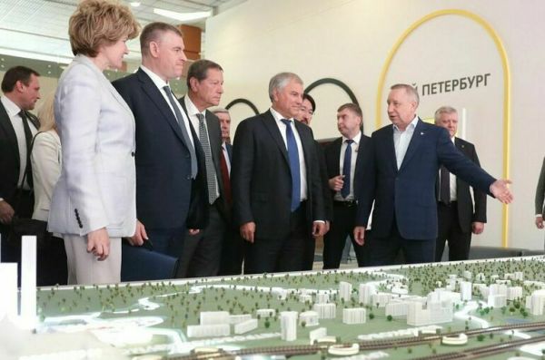 Володин обсудил развитие Петербурга с губернатором Бегловым Володин обсудил развитие Петербурга с губернатором Бегловым