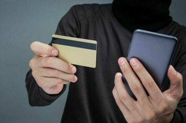 За продажу данных своей карты преступникам предлагают наказывать За продажу данных своей карты преступникам предлагают наказывать