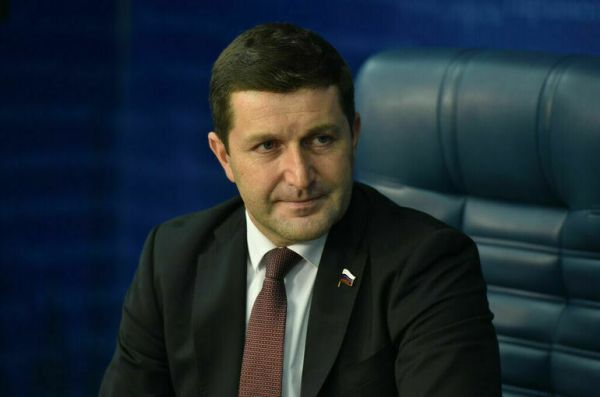 Депутат Гладких: Энергообъекты Украины будут выходить из строя в случае эскалации Киева Депутат Гладких: Энергообъекты Украины будут выходить из строя в случае эскалации Киева