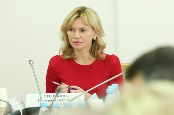 Депутат Стенякина поддержала инициативу Путина по семейной ипотеке для северян Депутат Стенякина поддержала инициативу Путина по семейной ипотеке для северян