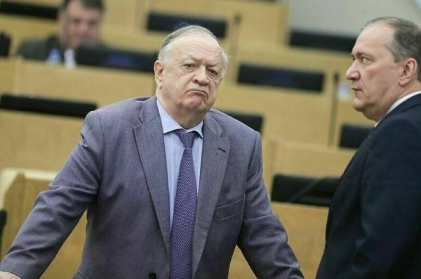 Депутат Заварзин: РФ должна быть сильной и рассчитывать на себя