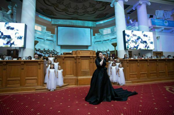 Эра мягкой силы расцветает в Петербурге осенью