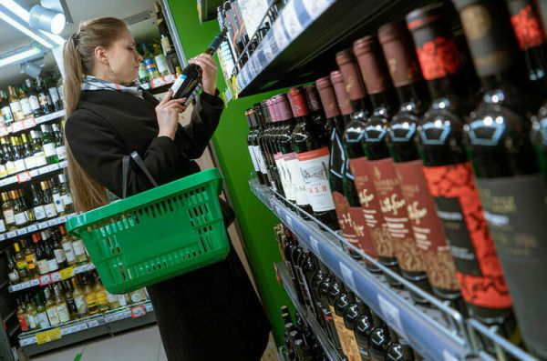 Правила для российских продавцов спиртного изменятся Правила для российских продавцов спиртного изменятся