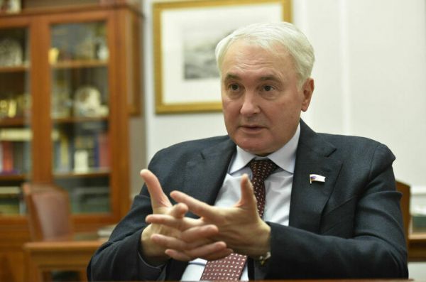 В Госдуме назвали нереалистичной версию о запуске БПЛА по Мурманску из Финляндии В Госдуме назвали нереалистичной версию о запуске БПЛА по Мурманску из Финляндии