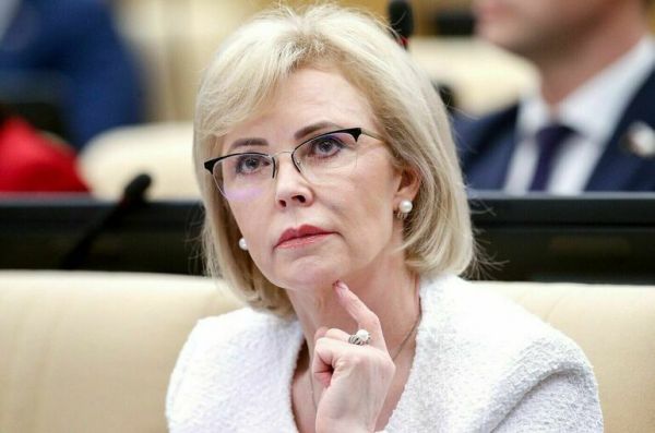 Татьяна Соломатина: Недостаток врачей в глубинке можно компенсировать вахтовым методом Татьяна Соломатина: Недостаток врачей в глубинке можно компенсировать вахтовым методом