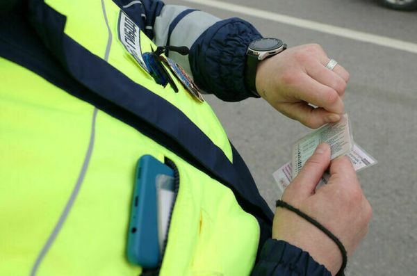 Водителей будут лишать прав на полтора года за сокрытие номеров Водителей будут лишать прав на полтора года за сокрытие номеров