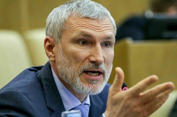 Депутат Журавлев считает, что Россия должна запретить поставки титана в США Депутат Журавлев считает, что Россия должна запретить поставки титана в США