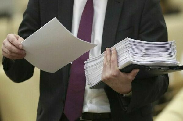 Госдума готова рассмотреть запрет на прием в школы детей мигрантов без знания русского