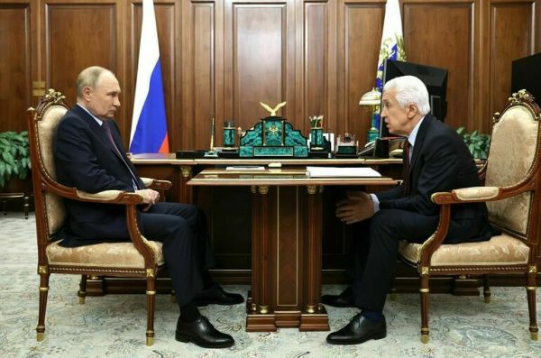 Путин провел встречу с главой фракции &laquo;Единая Россия&raquo; в Госдуме